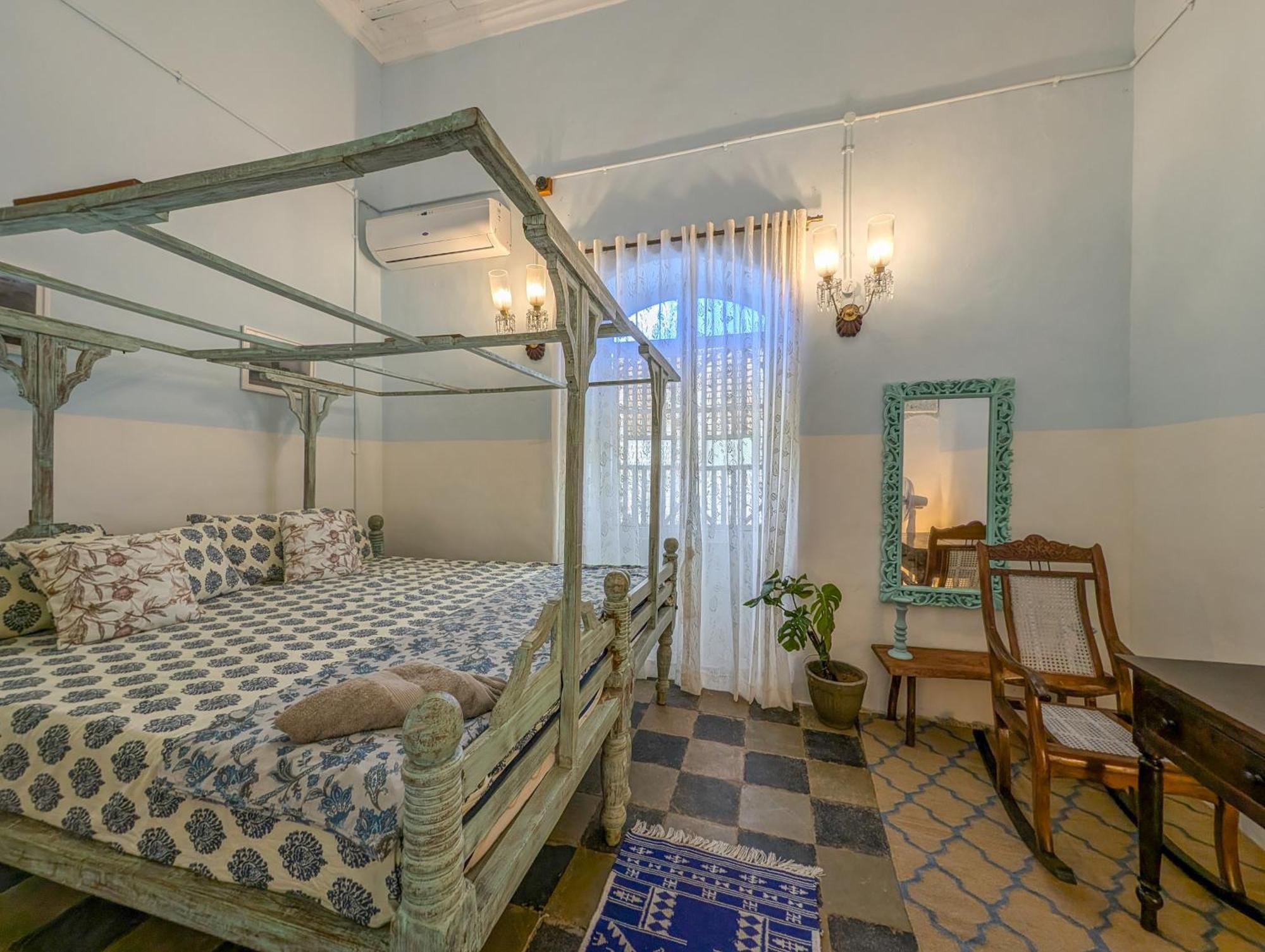 Villa Cavelossim Room photo